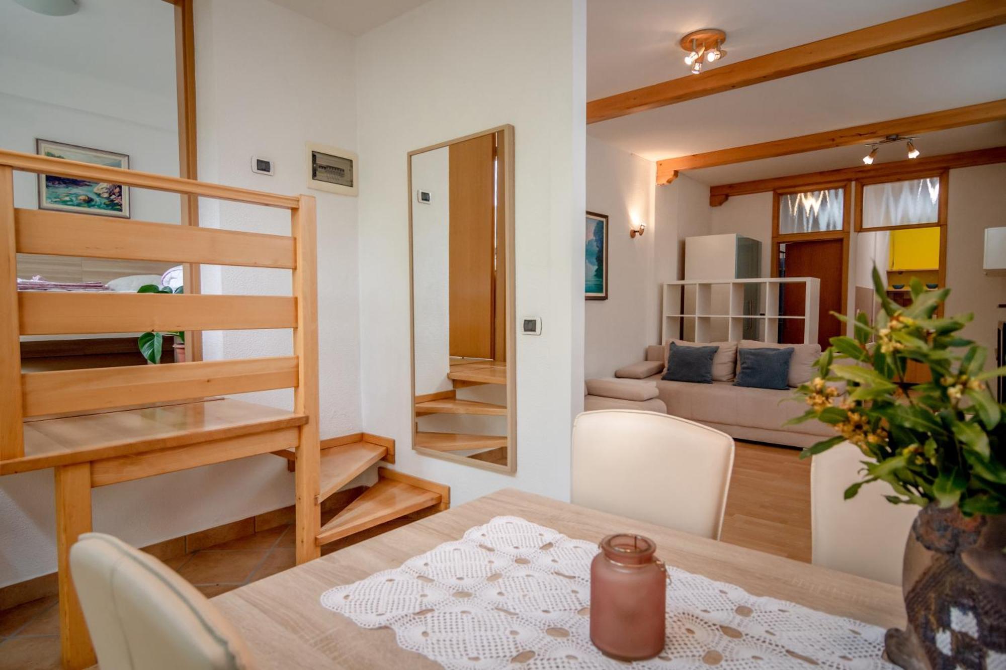 Apartamento Hisa Taljat Most na Soči Exterior foto