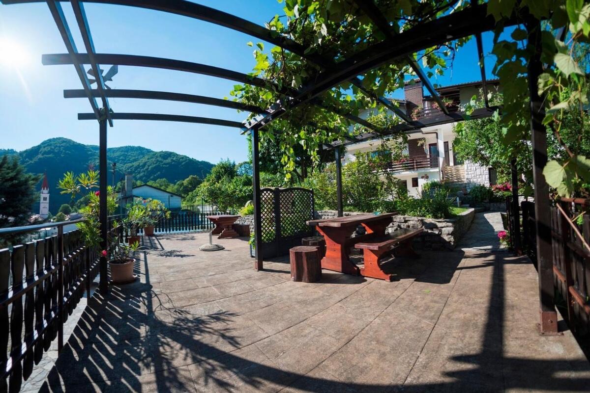 Apartamento Hisa Taljat Most na Soči Exterior foto