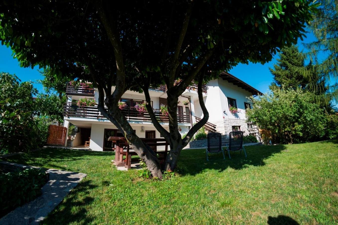 Apartamento Hisa Taljat Most na Soči Exterior foto